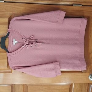 • New York Laundry Pink Chevron Laced-Up Lightweight Blouse, Size 3X, Like New